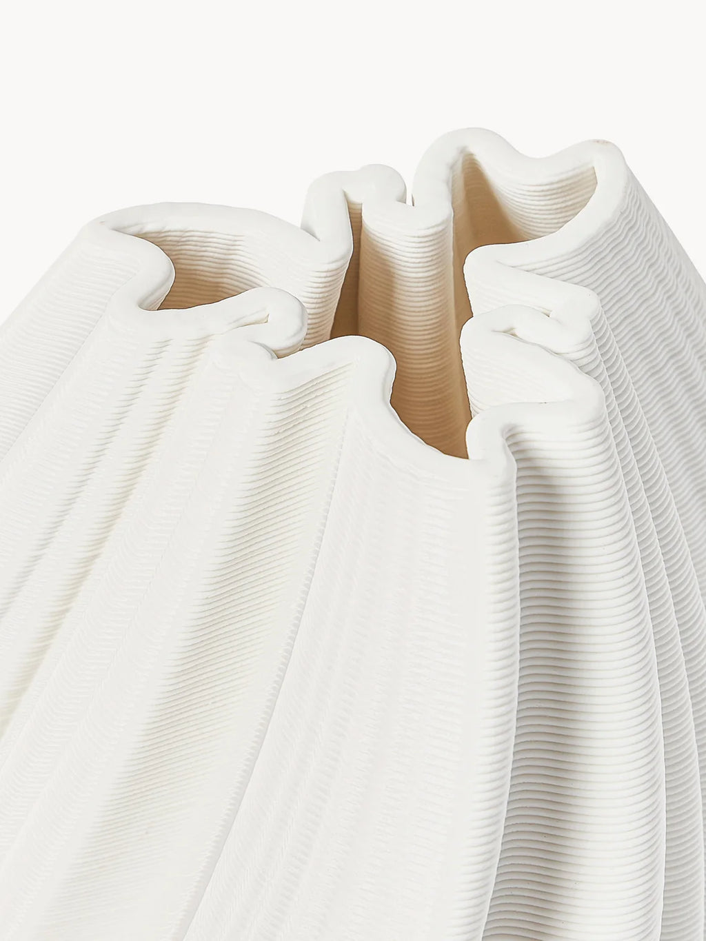 Melody decorative porcelain vase