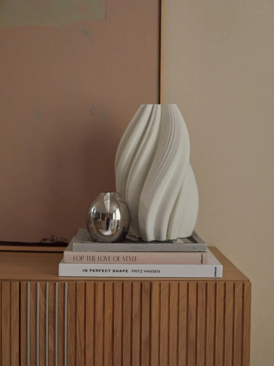 Melody decorative porcelain vase