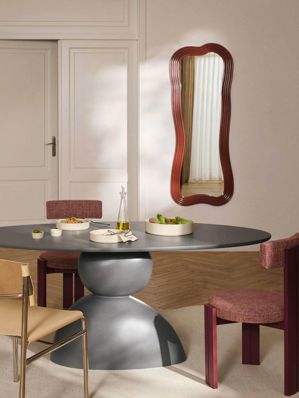 Cosimo wall mirror with wavy frame