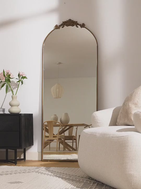 Baroque wall mirror Saida